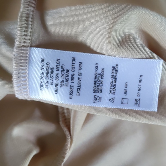 Spanx sculpting full slip - Picture 6 of 12